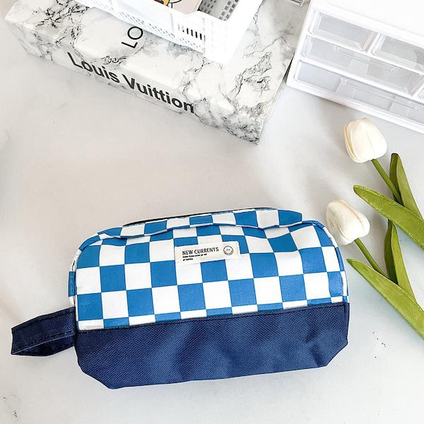 جامدادی جادار